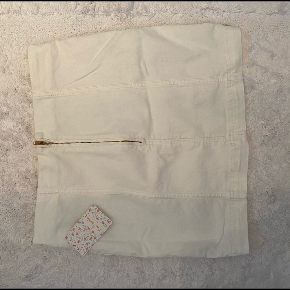 NWT white mini skirt